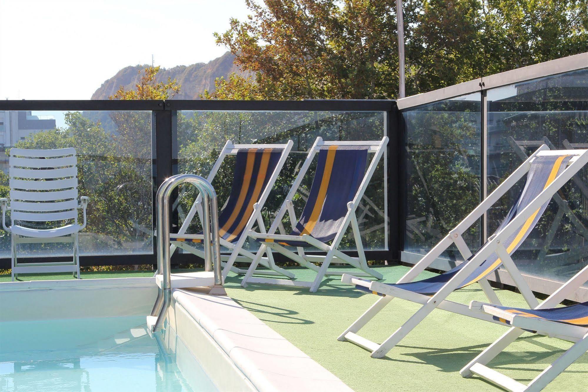 Hotel Caesar Pesaro Exteriör bild